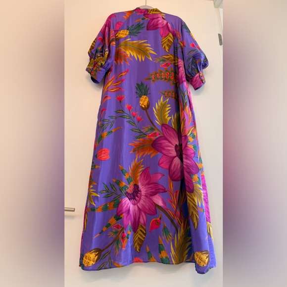 Dresses & Skirts - Vibrant Floral Maxi Dress